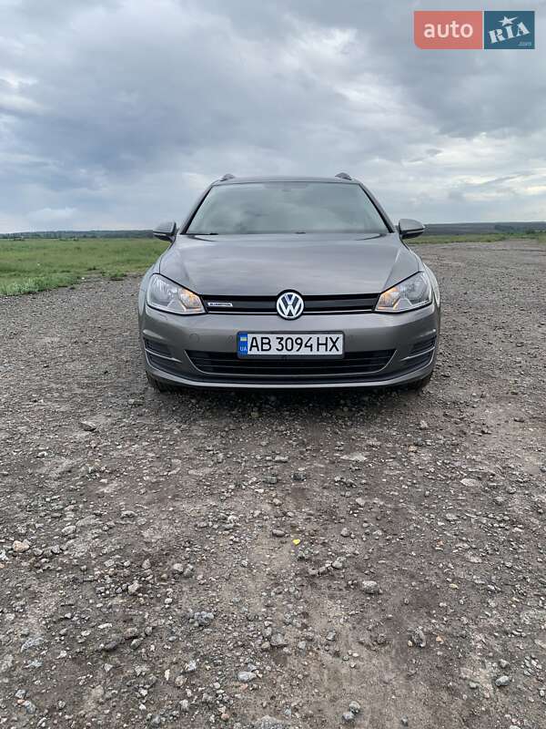 Универсал Volkswagen Golf 2015 в Погребище