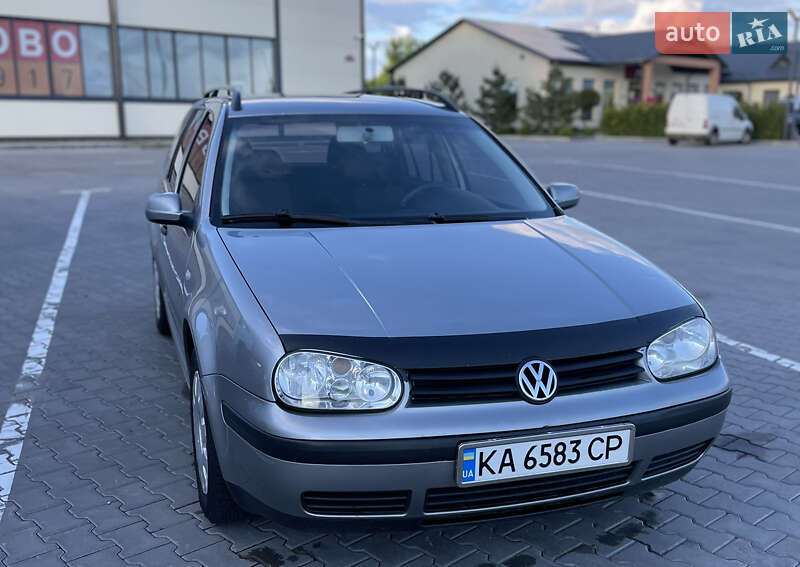 Volkswagen Golf 2003