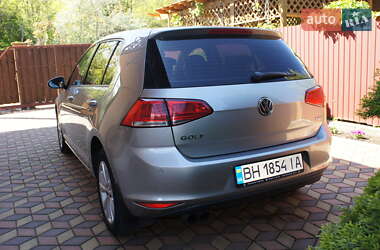 Хэтчбек Volkswagen Golf 2014 в Одессе