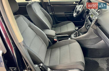 Універсал Volkswagen Golf 2011 в 