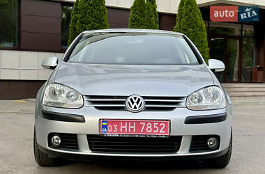 Хэтчбек Volkswagen Golf 2006 в Днепре
