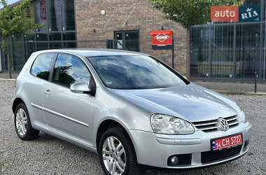Хэтчбек Volkswagen Golf 2006 в 
