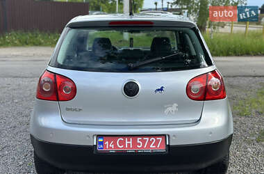 Хэтчбек Volkswagen Golf 2006 в 