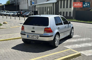 Хетчбек Volkswagen Golf 2003 в 