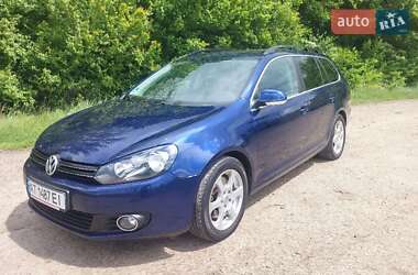 Універсал Volkswagen Golf 2010 в Хотині