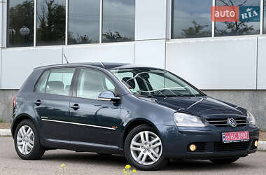 Хэтчбек Volkswagen Golf 2009 в 