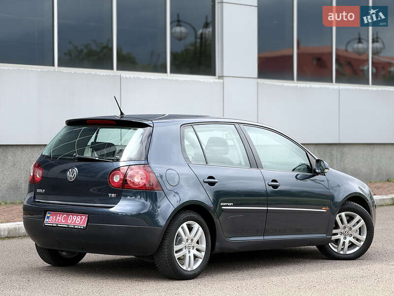 Хетчбек Volkswagen Golf 2009 в Білій Церкві