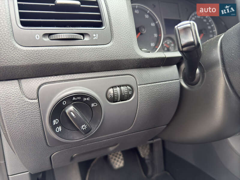 Хетчбек Volkswagen Golf 2009 в Білій Церкві