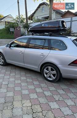 Універсал Volkswagen Golf 2010 в 