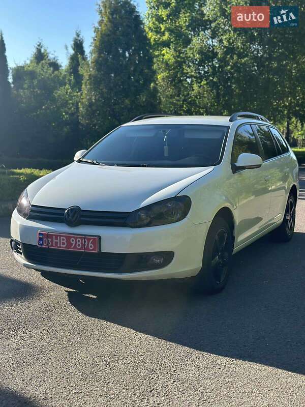 Универсал Volkswagen Golf 2011 в 