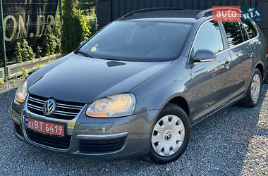 Універсал Volkswagen Golf 2009 в Дрогобичі