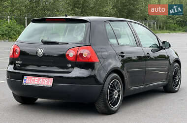 Хэтчбек Volkswagen Golf 2007 в 