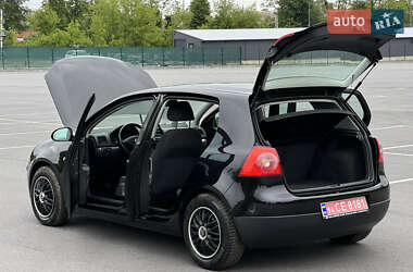 Хэтчбек Volkswagen Golf 2007 в 