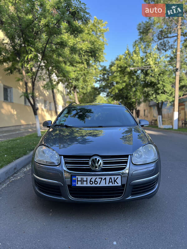 Универсал Volkswagen Golf 2008 в 