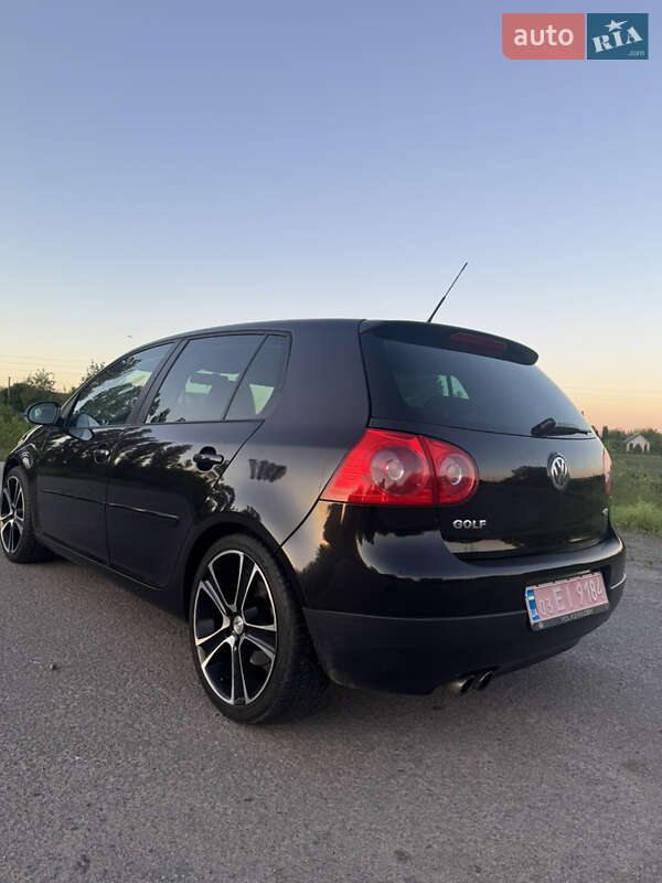 Хетчбек Volkswagen Golf 2007 в Дубні