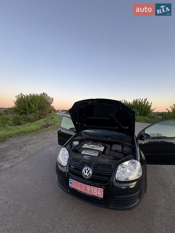 Хетчбек Volkswagen Golf 2007 в Дубні