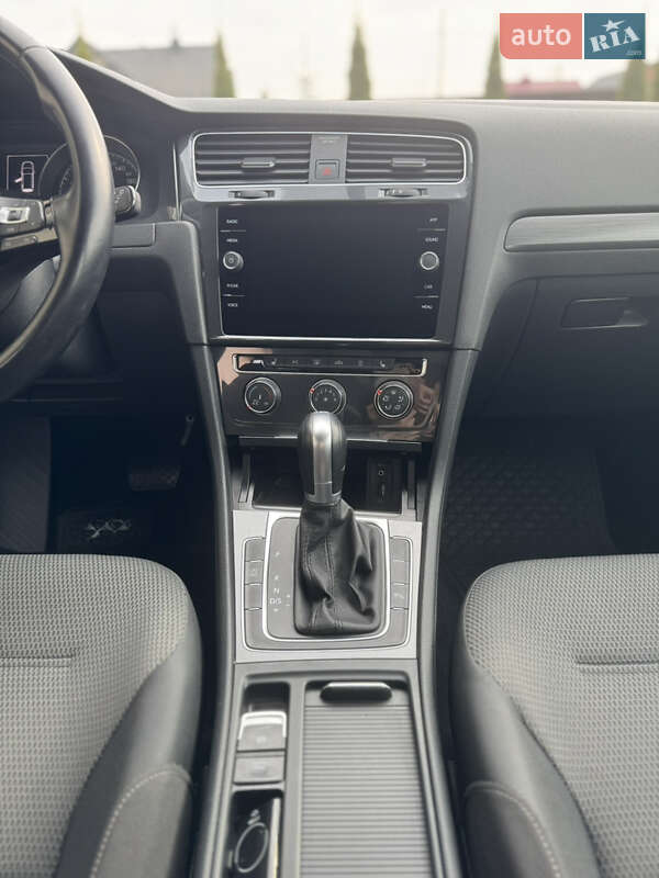 Універсал Volkswagen Golf 2018 в Ковелі