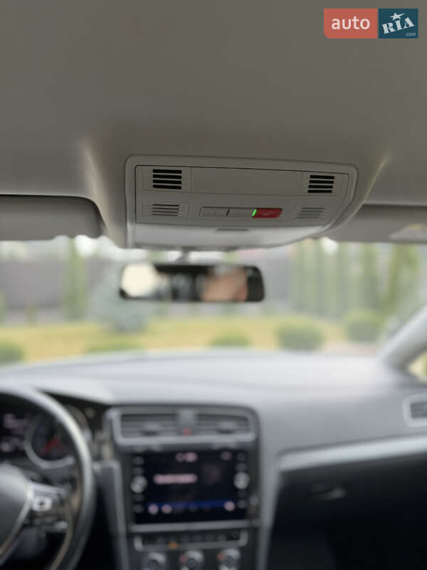 Універсал Volkswagen Golf 2018 в Ковелі