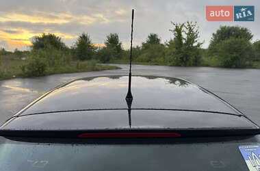 Хэтчбек Volkswagen Golf 2005 в 
