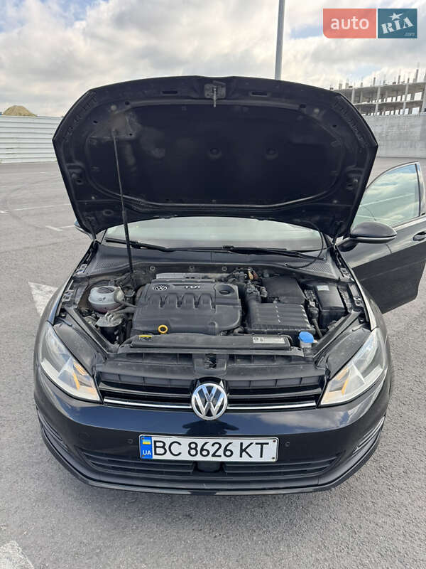 Універсал Volkswagen Golf 2015 в Львові