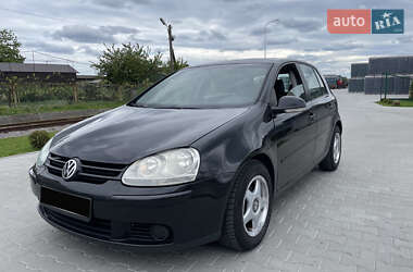Хэтчбек Volkswagen Golf 2006 в 