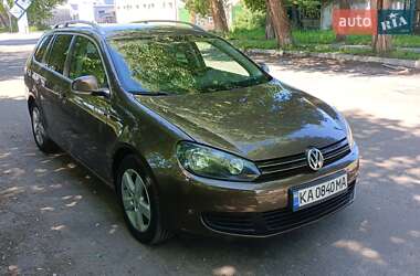 Універсал Volkswagen Golf 2011 в 