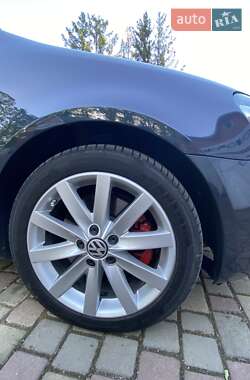 Универсал Volkswagen Golf 2010 в 