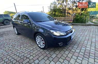 Универсал Volkswagen Golf 2010 в Черновцах