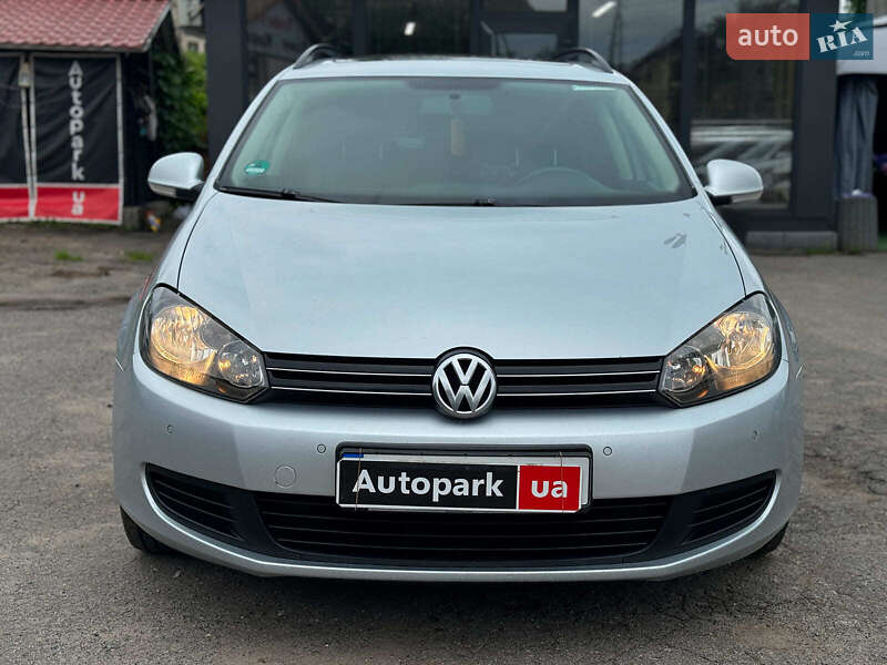 Універсал Volkswagen Golf 2011 в Вінниці