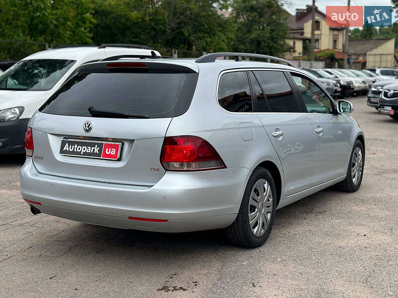 Універсал Volkswagen Golf 2011 в Вінниці