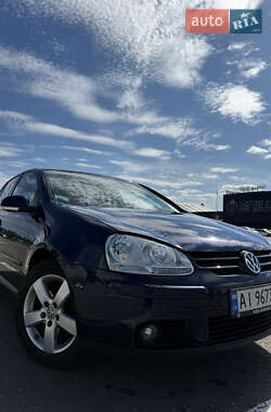 Хэтчбек Volkswagen Golf 2007 в Киеве