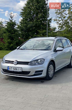Універсал Volkswagen Golf 2017 в Калуші