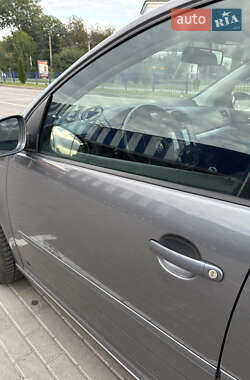 Хетчбек Volkswagen Golf 2006 в 