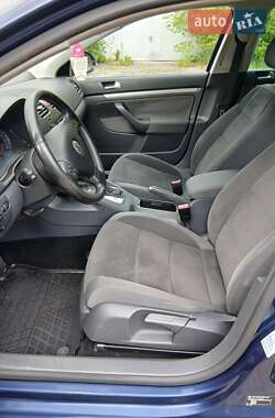 Универсал Volkswagen Golf 2009 в 