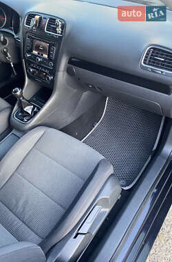 Універсал Volkswagen Golf 2010 в 