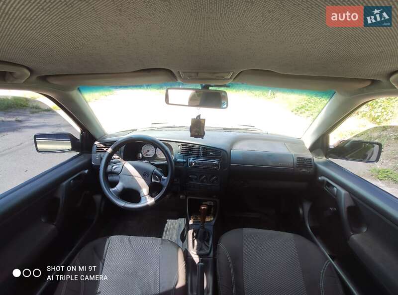 Універсал Volkswagen Golf 1998 в Кривому Розі