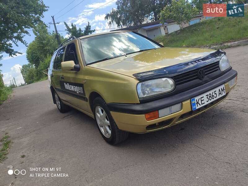 Універсал Volkswagen Golf 1998 в Кривому Розі