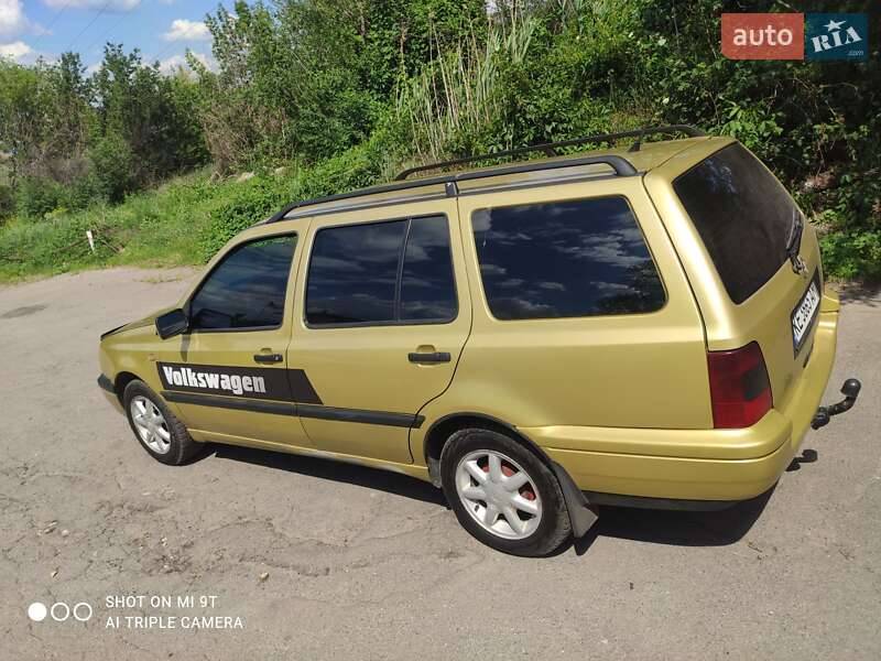 Універсал Volkswagen Golf 1998 в Кривому Розі