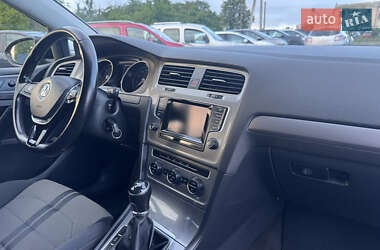 Универсал Volkswagen Golf 2016 в 