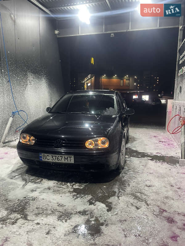 Хэтчбек Volkswagen Golf 1999 в Львове