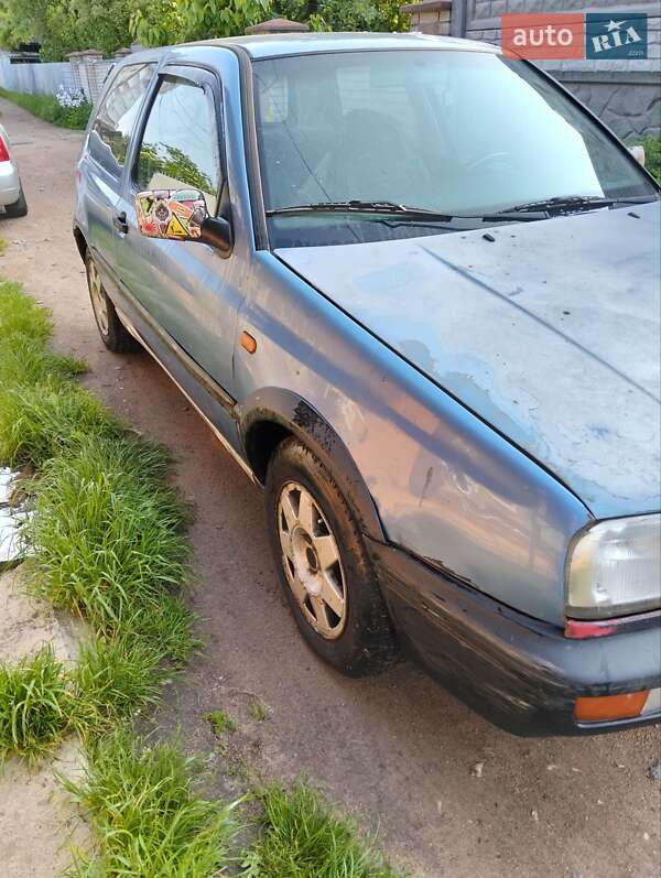 Хэтчбек Volkswagen Golf 1993 в Житомире