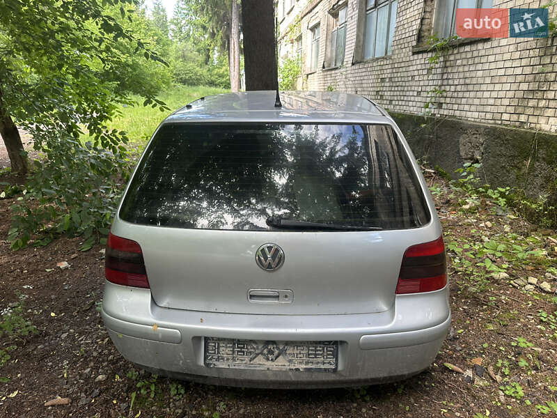 Volkswagen Golf 2000