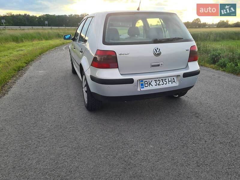 Хетчбек Volkswagen Golf 2000 в Львові