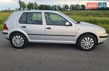 Хэтчбек Volkswagen Golf 2000 в Львове