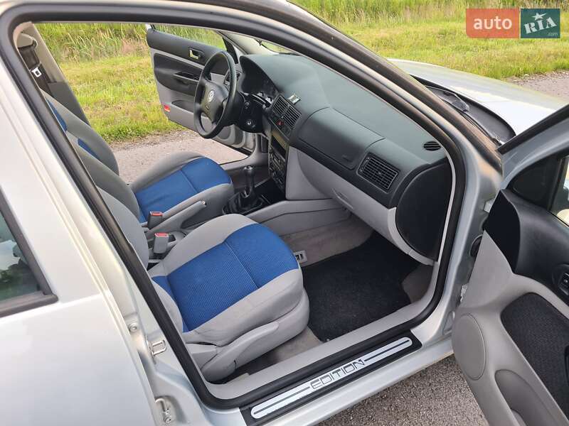 Хетчбек Volkswagen Golf 2000 в Львові