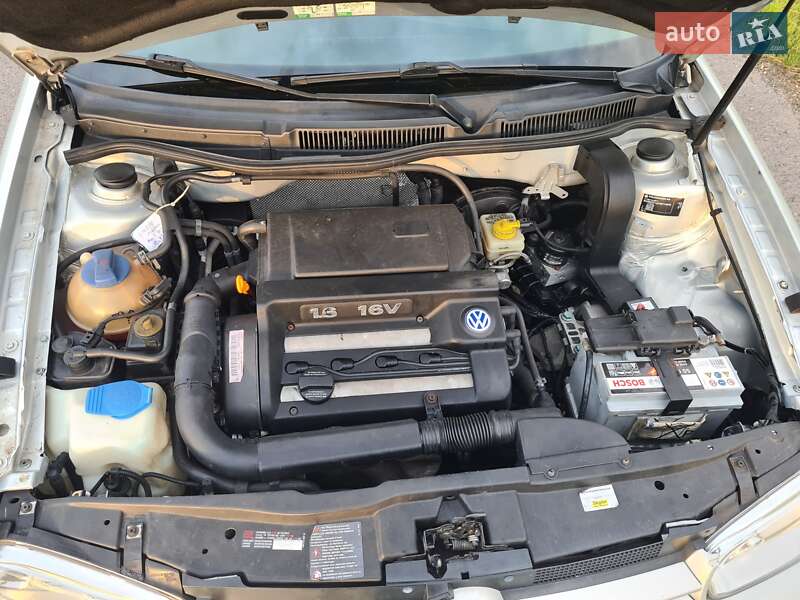 Хетчбек Volkswagen Golf 2000 в Львові