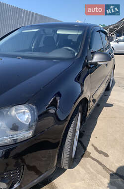 Хэтчбек Volkswagen Golf 2006 в 