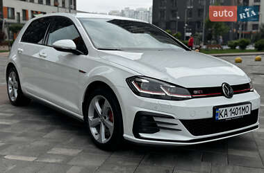 Хетчбек Volkswagen Golf 2020 в Києві
