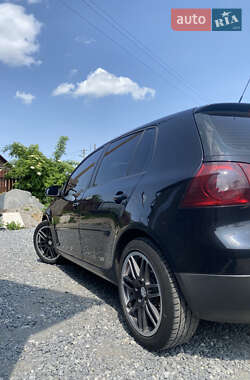 Хэтчбек Volkswagen Golf 2007 в 