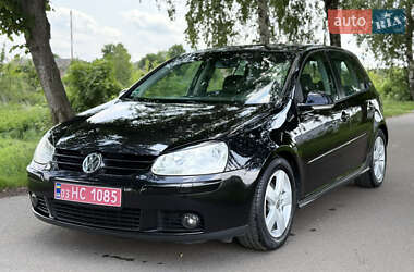 Хэтчбек Volkswagen Golf 2007 в 